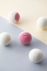 Doğal Tuz Papatya Özlü Banyo Topu