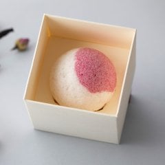 Doğal Tuz Vanilya ve Gül Özlü Banyo Topu