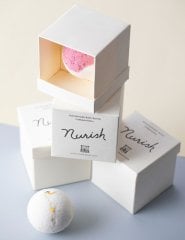 Doğal Tuz Vanilya ve Gül Özlü Banyo Topu