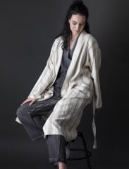 Nesa El Dokuma Bornoz/Bej Çizgi