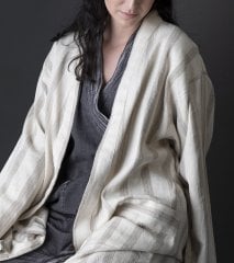 Nesa El Dokuma Bornoz/Bej Çizgi