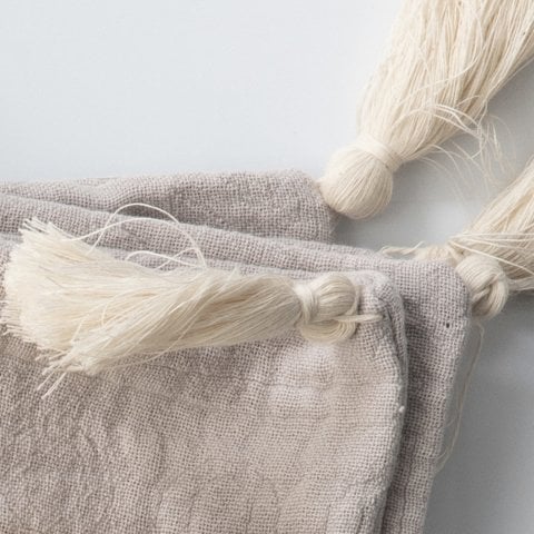 Tarhun Püsküllü Dekoratif Yastık/ Taş Lila/45x45