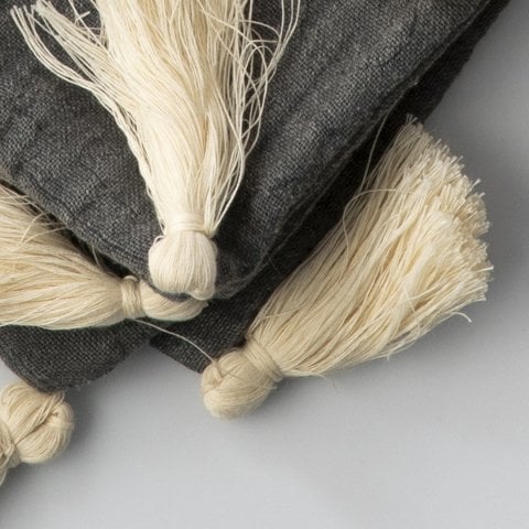 Tarhun Püsküllü Dekoratif Yastık/ Antrasit/45x45